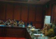 Salaman Saat Rapat, Ali Mazi Ke Lukman Abunawas : Semua Sudah Saya Tanda Tangan