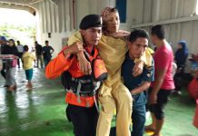 Basarnas Kendari Evakuasi Penumpang di Bandara dan Perempuan Melahirkan