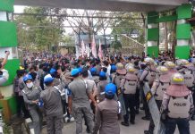 Aksi Jilid II, Massa Kembali Demo di Kantor Wali Kota Kendari