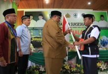 Lepas 2.323 JCH, Ali Mazi ke Petugas Haji: Beri Pelayanan Maksimal