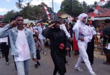 Pocong, Vampir, Zombie, sampai Penyihir Ikut Gerak Jalan Indah di Buteng