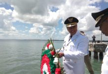 Doakan Arwah Pahlawan, Pemda Mubar Tabur Bunga di Kapal Bontohoru