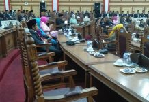 Dari 44 Orang, Hanya 26 Anggota DPRD Sultra yang Hadir Paripurna HUT RI ke-74