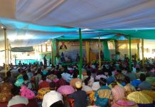 Hadiri Pesta Adat, Bupati Buton Minta Kombeli Jadi Kampung Bebas Miras