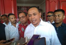 Sosialisasi di Lambelu, Rajiun Klaim Surveinya Ungguli Rusman dan Balon Lain