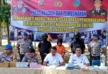 Ibu Rumah Tangga Ditangkap Polisi saat Hendak Kirim Sabu ke Raha