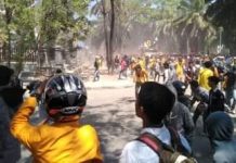 Mahasiswa dan Polisi Terlibat Bentrok