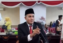 Meninggalkan Kursi Manajer, Pria Asal Baubau Ini Dilantik Jadi Anggota DPRD Muna