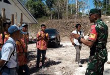 Ingin Jadi Anggota TNI, Siswa SMA di Busel Curhat ke Dansatgas TMMD