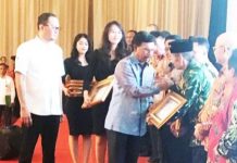 Pemkot Baubau Raih Penghargaan E-Government Award