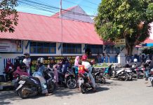 Cari Minyak Goreng, Emak-Emak di Baubau Datangi Kantor Dinas Perdagangan