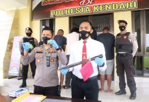 Lima Terduga Pelaku Pengrusakan Rental Play Station Planet Game Dibekuk Polisi