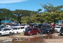 H-1 Lebaran, Antrian Kendaraan Roda Empat di Pelabuhan Torubulu Masih Padat