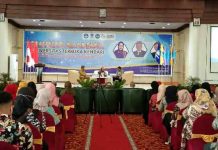 Muniarty M. Ridwan Jadi Pemateri pada Acara Seminar Akademik UT Kendari