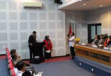 Angkat Disertasi Kinerja DPRD Sultra, Saprudin Raih Gelar Doktor dengan Predikat Cum Laude