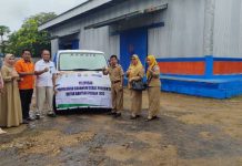 Dinas Ketapang Butur Distribusikan Beras Bantuan