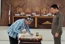 Bupati Butur dan Ketua DPRD Teken Persetujuan Raperda Pajak Daerah