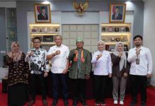 Pengrajin Tenun Sulaa Kota Baubau Dapat Bantuan Wapres RI